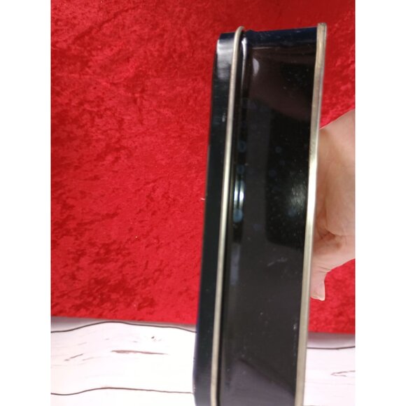 Vintage French Cheese Shop Themed Tin Box‎ - Picture 4 of 6